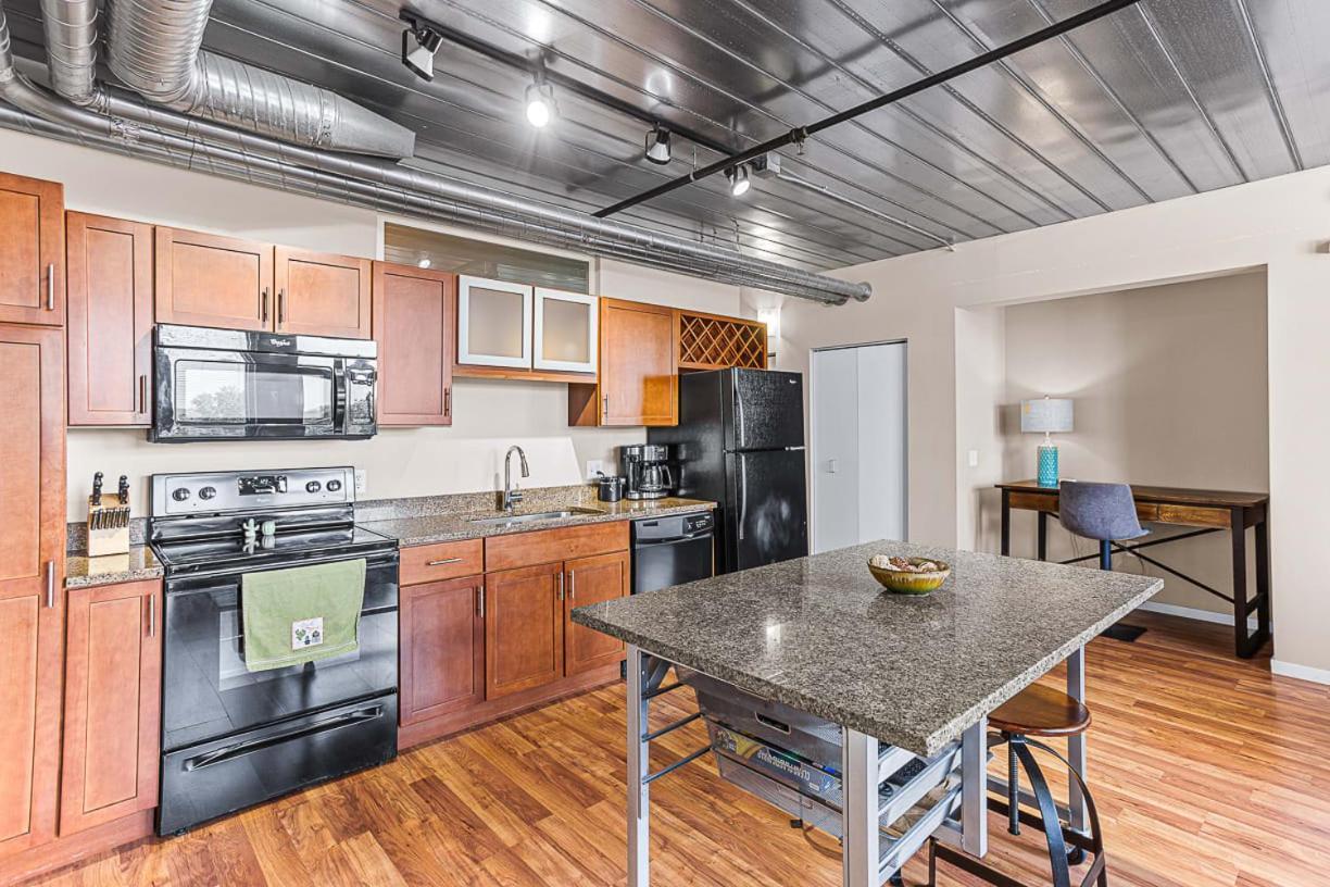 Spacious 2 King Bed Downtown Central To It All Ann Arbor Luaran gambar